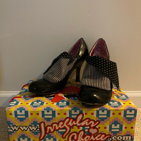 Irregular Choice ‘Flick Flack” Black Heels - Picture 2 of 6